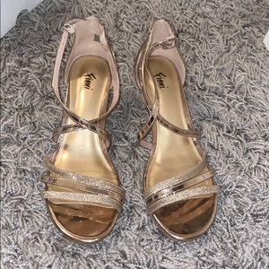 Fioni Gold Wedges